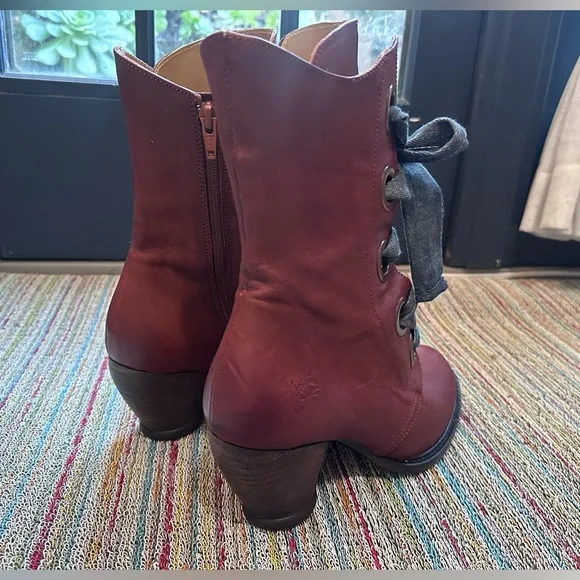 Fluevog NEARLY NEW East End Gladstone reddish brown lace-up boot- 9.5 (fits 10) - Picture 5 of 16